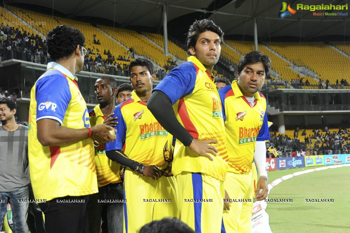 CCL 2012 Semi Finals: Telugu Warriors Vs Chennai Rhinos