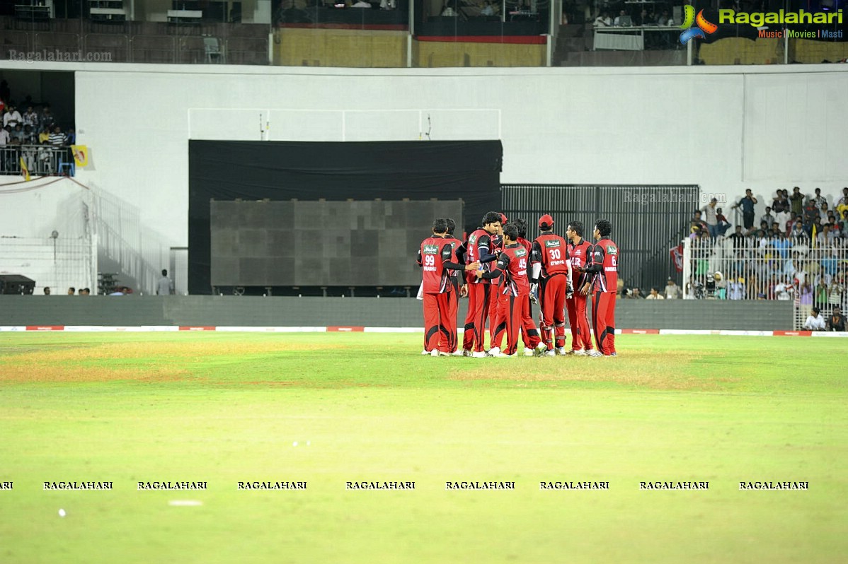 CCL 2012 Semi Finals: Telugu Warriors Vs Chennai Rhinos