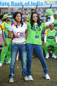 Kerala Strikers-Bengal Tigers Celebrity Cricket League Match at Visakhapatnam