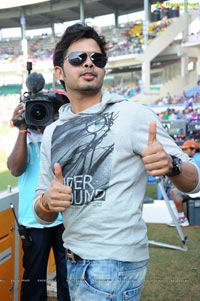 Kerala Strikers-Bengal Tigers Celebrity Cricket League Match at Visakhapatnam