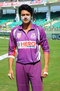 Kerala Strikers-Bengal Tigers Celebrity Cricket League Match at Visakhapatnam