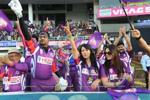 Kerala Strikers-Bengal Tigers Celebrity Cricket League Match at Visakhapatnam