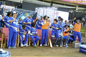 Kerala Strikers-Karnataka Bulldozers Celebrity Cricket League Match at Visakhapatnam