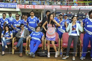 Kerala Strikers-Karnataka Bulldozers Celebrity Cricket League Match at Visakhapatnam