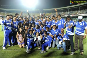 Kerala Strikers-Karnataka Bulldozers Celebrity Cricket League Match at Visakhapatnam