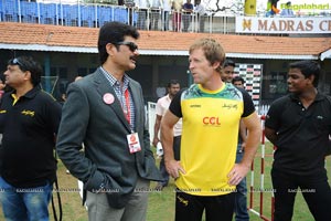 Mumbai Heroes-Karnataka Bulldozers Semi Final Celebrity Cricket Match at Chennai