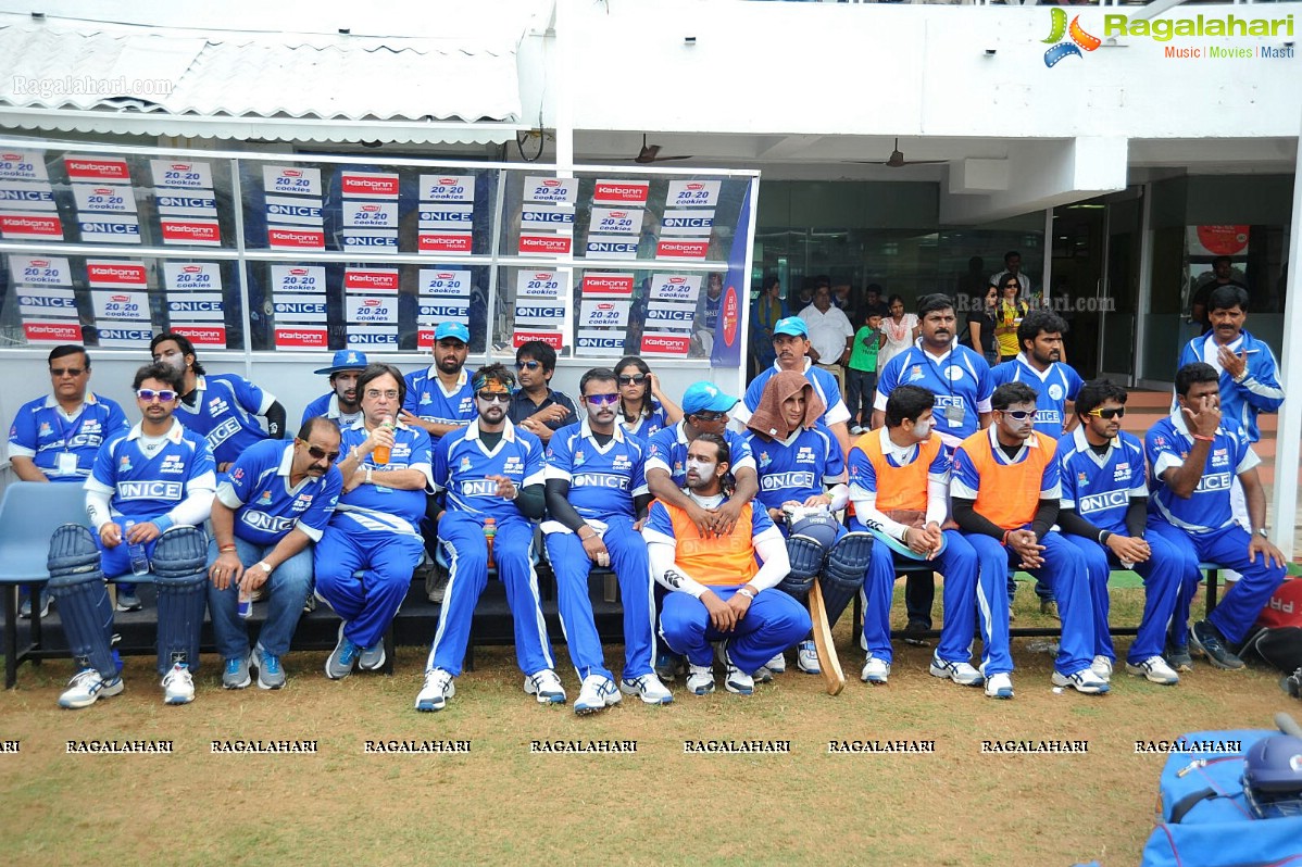 CCL 2012 Semi Finals: Mumbai Heroes Vs Karnataka Bulldozers