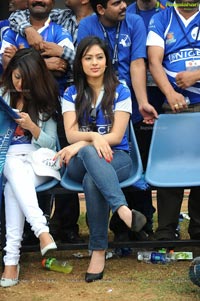 Mumbai Heroes-Karnataka Bulldozers Semi Final Celebrity Cricket Match at Chennai