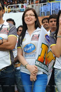 Mumbai Heroes-Karnataka Bulldozers Semi Final Celebrity Cricket Match at Chennai