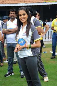 Mumbai Heroes-Karnataka Bulldozers Semi Final Celebrity Cricket Match at Chennai