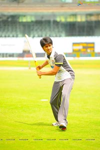 Mumbai Heroes-Karnataka Bulldozers Semi Final Celebrity Cricket Match at Chennai