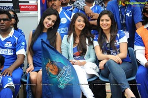 Mumbai Heroes-Karnataka Bulldozers Semi Final Celebrity Cricket Match at Chennai