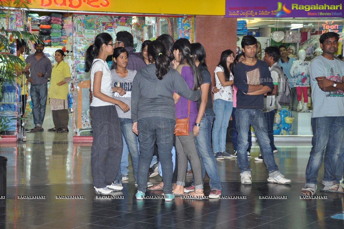 NIFT Spectrum 2012 Flash Mob at City Center