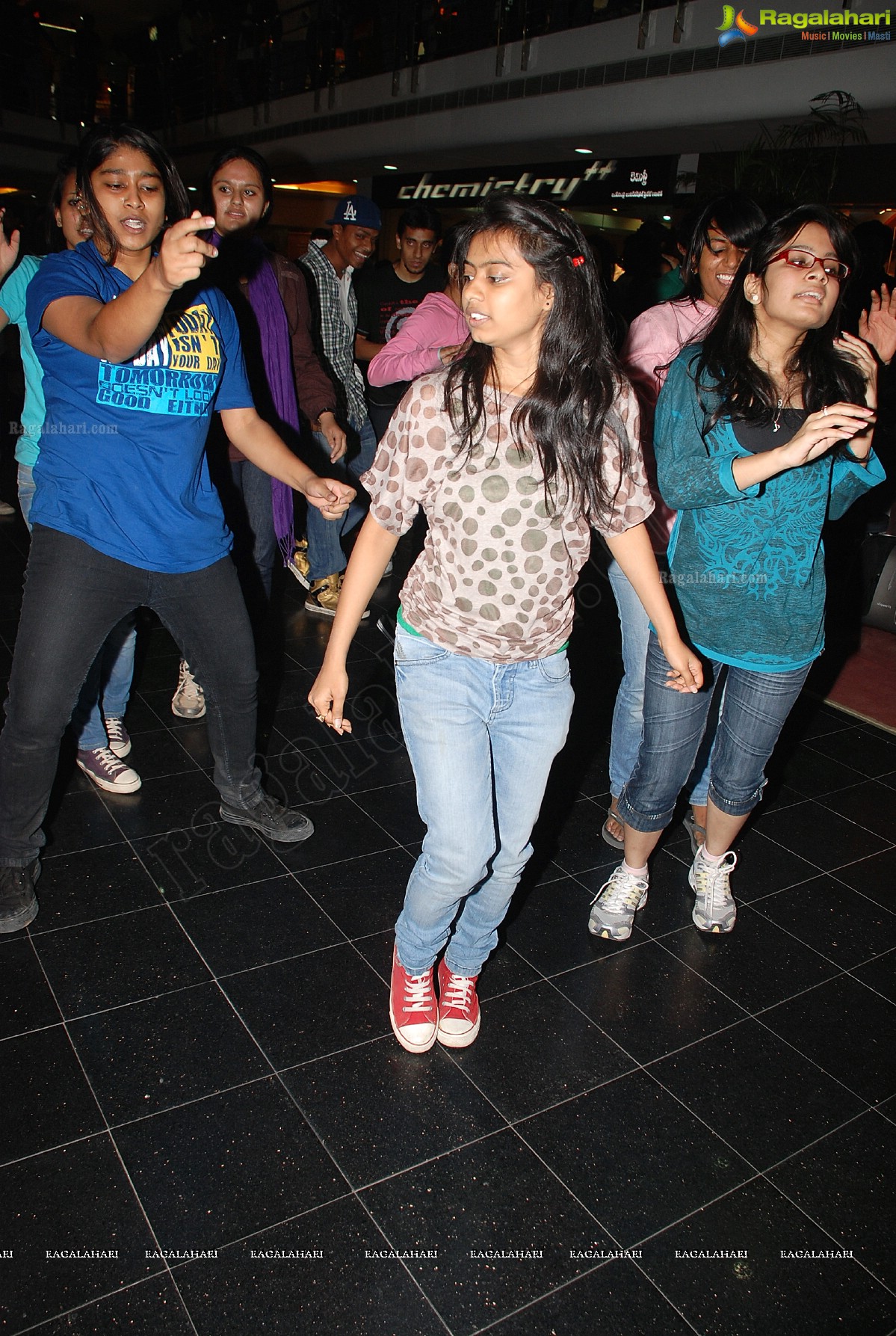 NIFT Spectrum 2012 Flash Mob at City Center