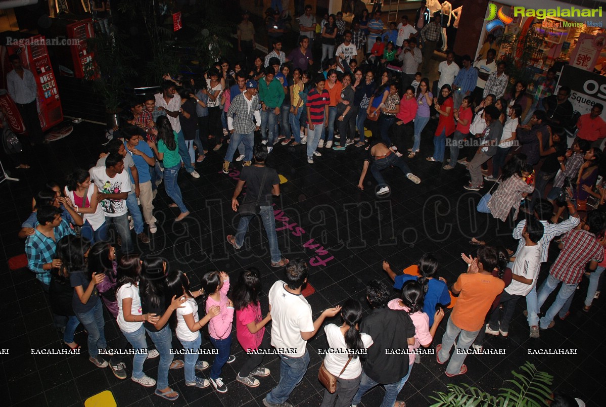 NIFT Spectrum 2012 Flash Mob at City Center