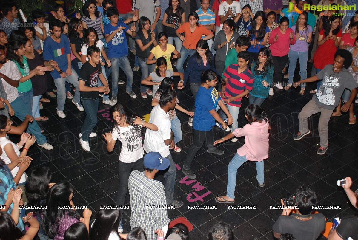 NIFT Spectrum 2012 Flash Mob at City Center