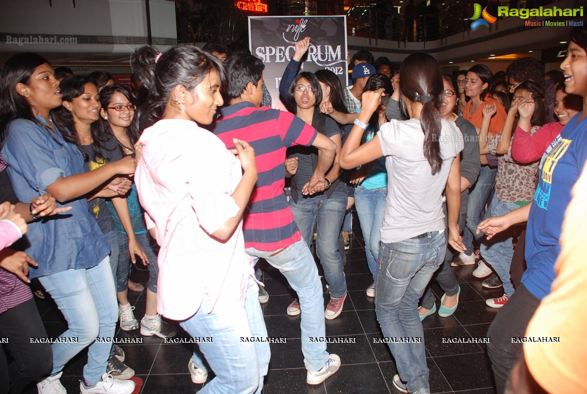 NIFT Spectrum 2012 Flash Mob at City Center