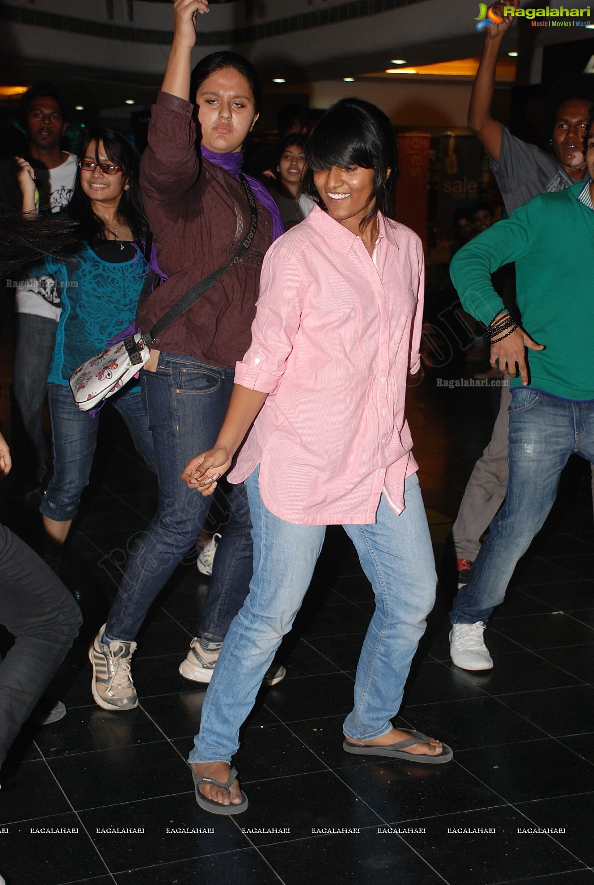 NIFT Spectrum 2012 Flash Mob at City Center