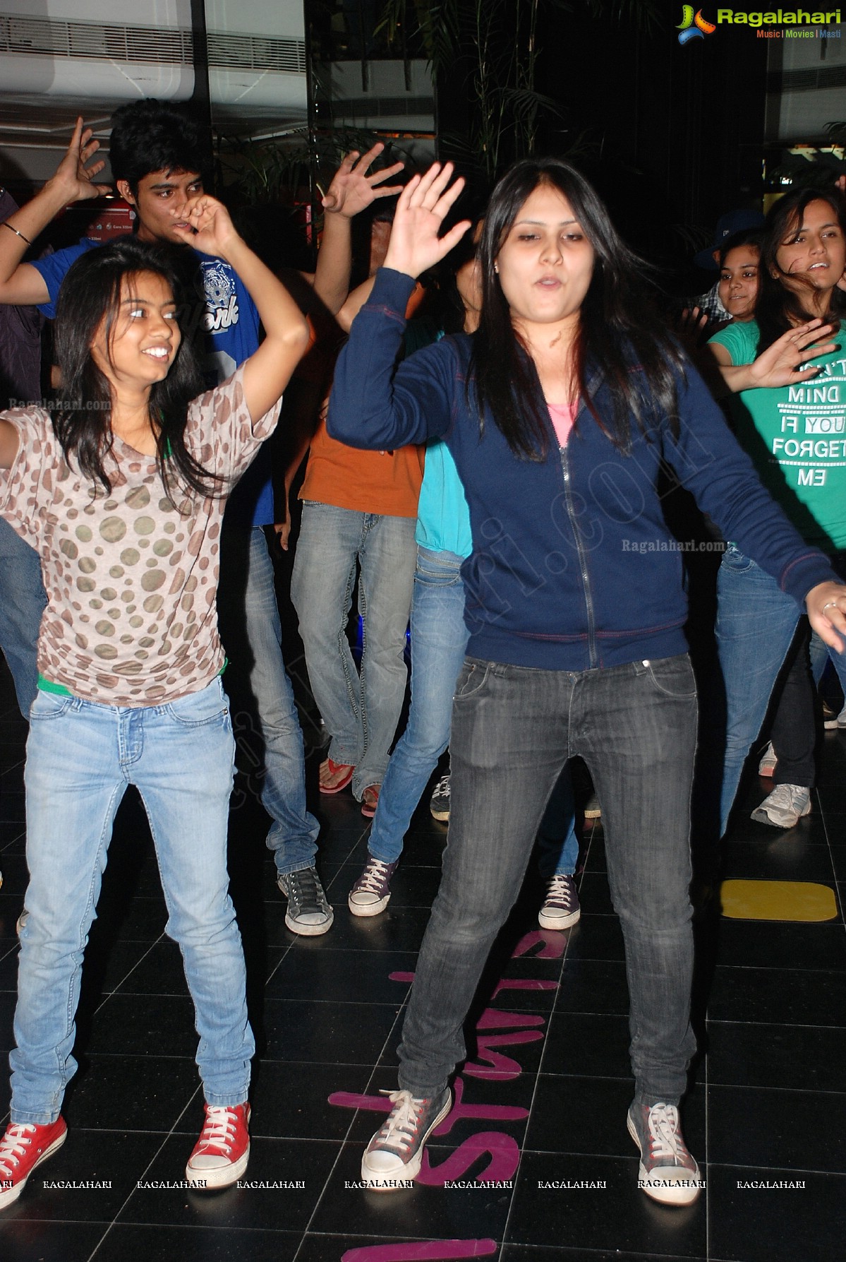 NIFT Spectrum 2012 Flash Mob at City Center