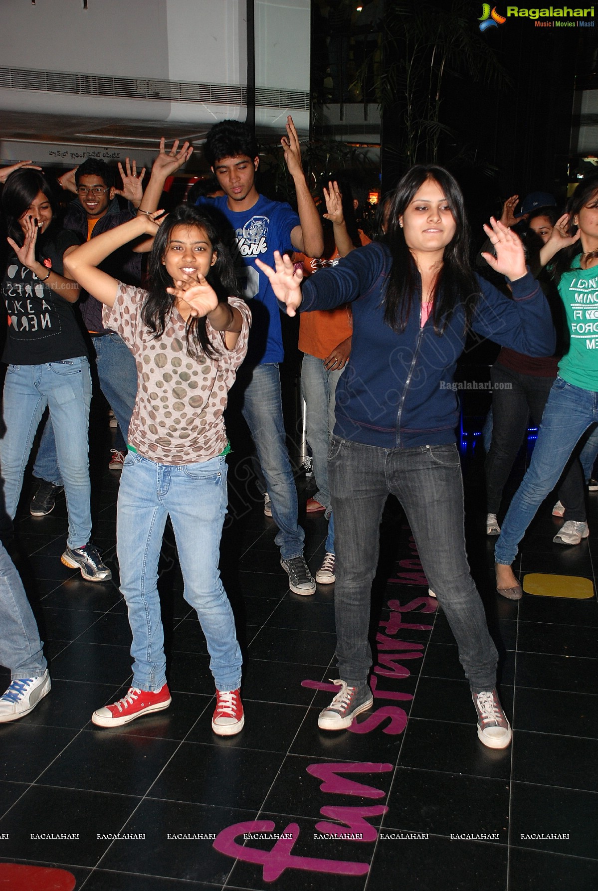 NIFT Spectrum 2012 Flash Mob at City Center