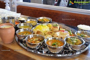 Ohri's De Thali Launch