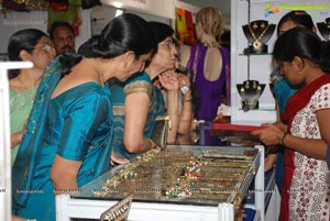 Parinaya Wedding Fair 2012 at Satya Sai Nigamagamam