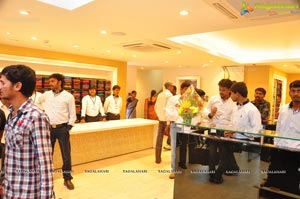 Samantha Launches Woman's World at Kukatpally