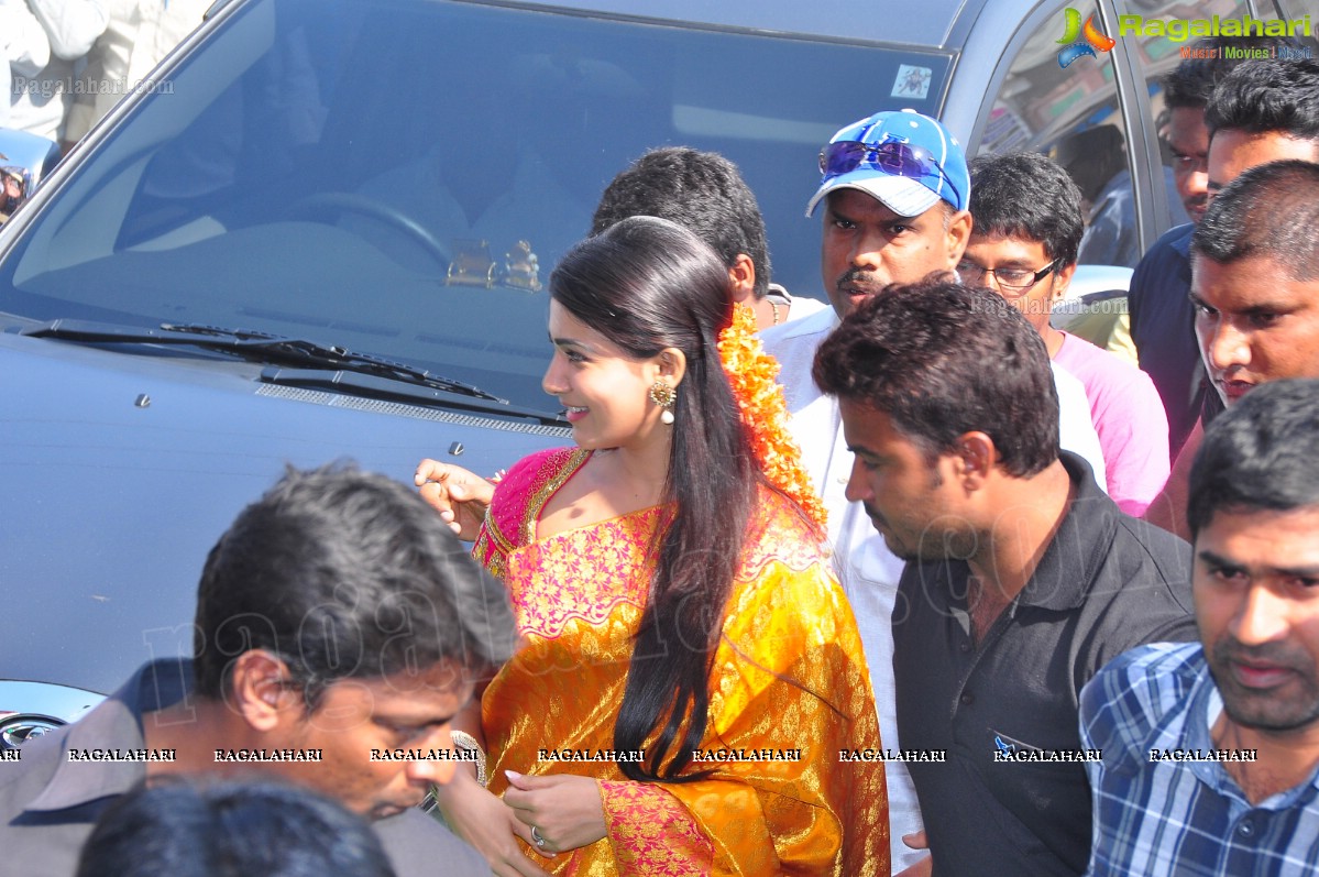 Samantha Launches Woman's World at Kukatpally