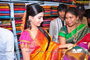 Samantha Launches Woman's World at Kukatpally