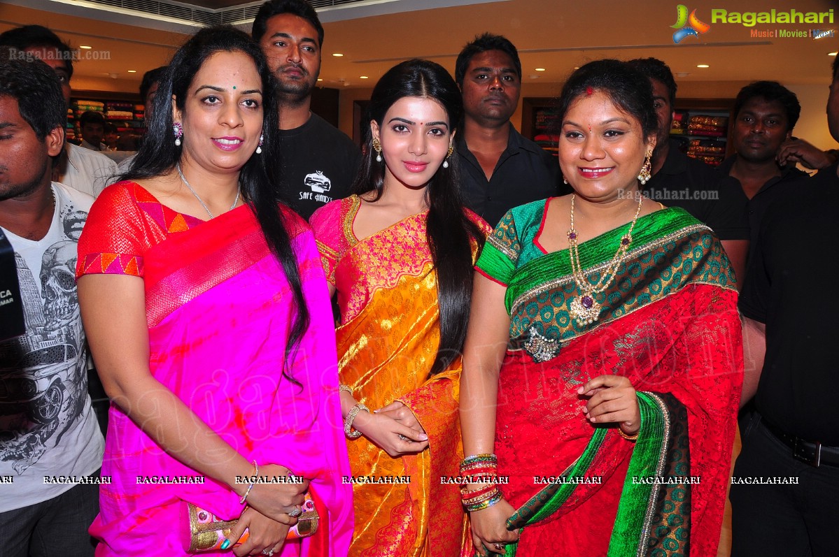 Samantha Launches Woman's World at Kukatpally