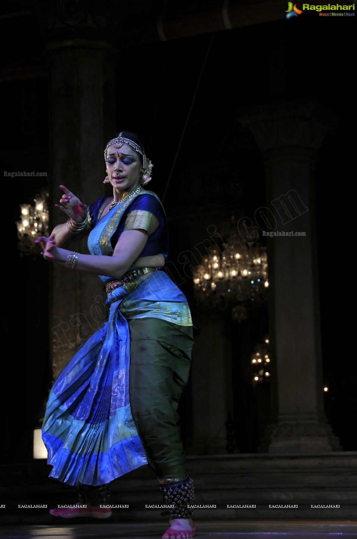 Shobana Bharatanatyam Dance Performance at Chowmahalla Palace