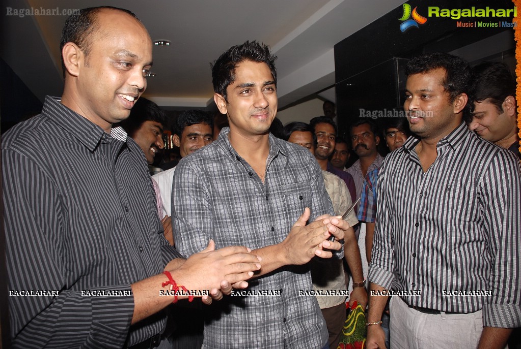 Siddharth Launches The Audio People