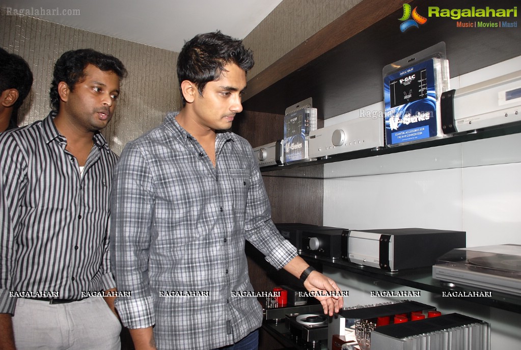 Siddharth Launches The Audio People