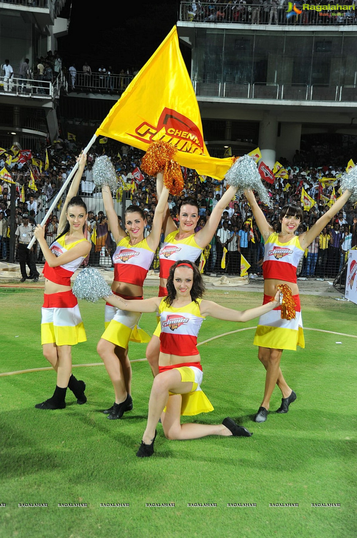 CCL 2012 Semi Finals: Telugu Warriors Vs Chennai Rhinos (Set 1)