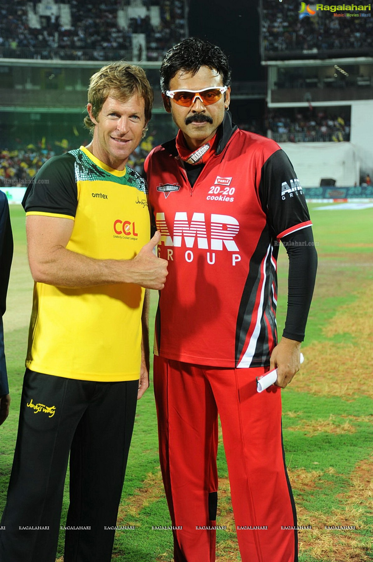 CCL 2012 Semi Finals: Telugu Warriors Vs Chennai Rhinos (Set 1)