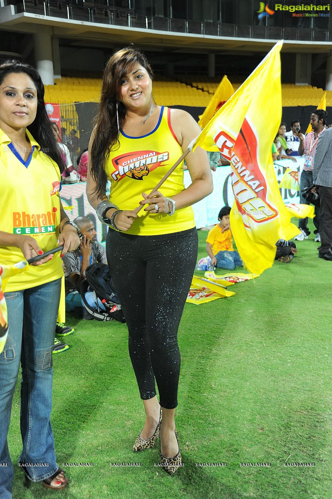 CCL 2012 Semi Finals: Telugu Warriors Vs Chennai Rhinos (Set 2)