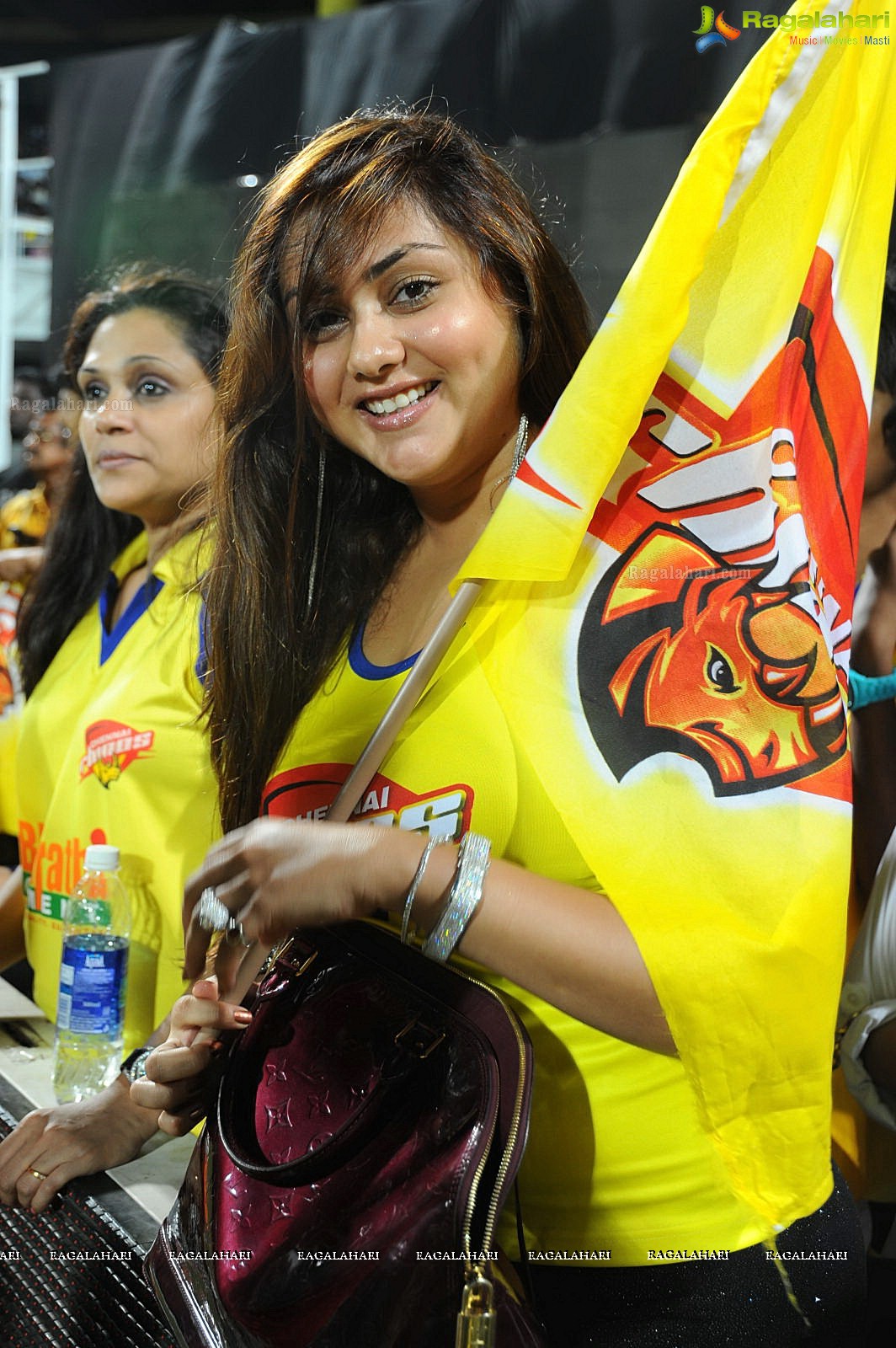 CCL 2012 Semi Finals: Telugu Warriors Vs Chennai Rhinos (Set 2)