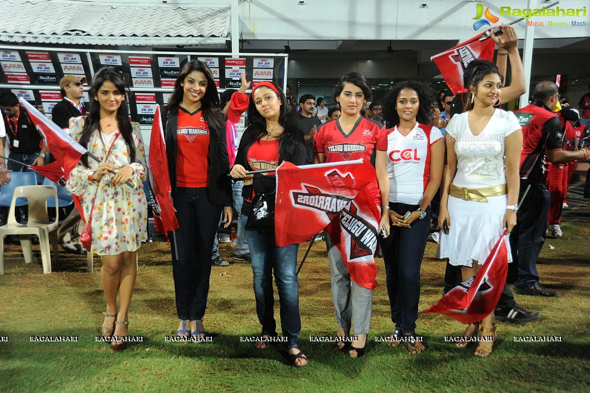 CCL 2012 Semi Finals: Telugu Warriors Vs Chennai Rhinos (Set 2)