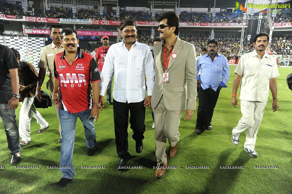 CCL 2012: Telugu Warriors Vs Chennai Rhinos