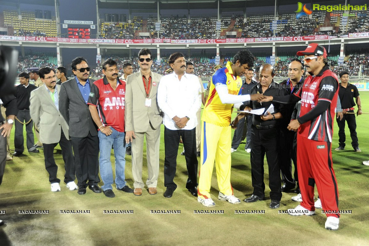 CCL 2012: Telugu Warriors Vs Chennai Rhinos