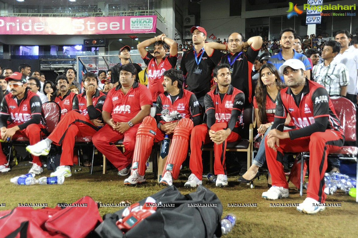 CCL 2012: Telugu Warriors Vs Chennai Rhinos