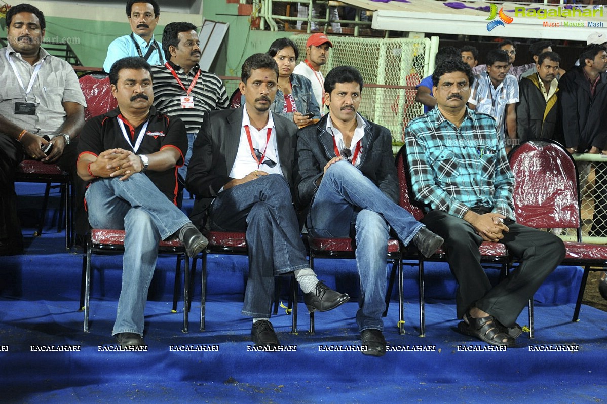 CCL 2012: Telugu Warriors Vs Chennai Rhinos