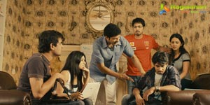 Nischala, Uday, Surya, Gemeni Suresh, Archana Sharma, Nisha Shetty, Preethi