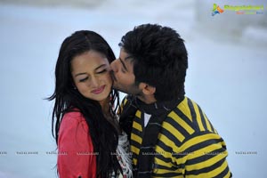 Aadi, Shanvi