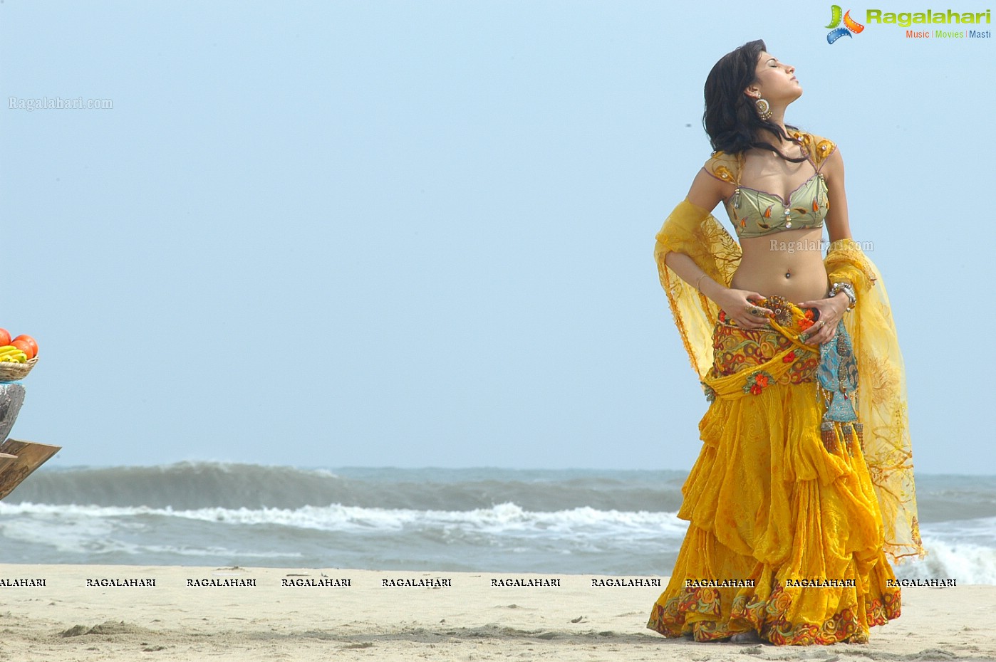 Shruthi Haasan (Posters)