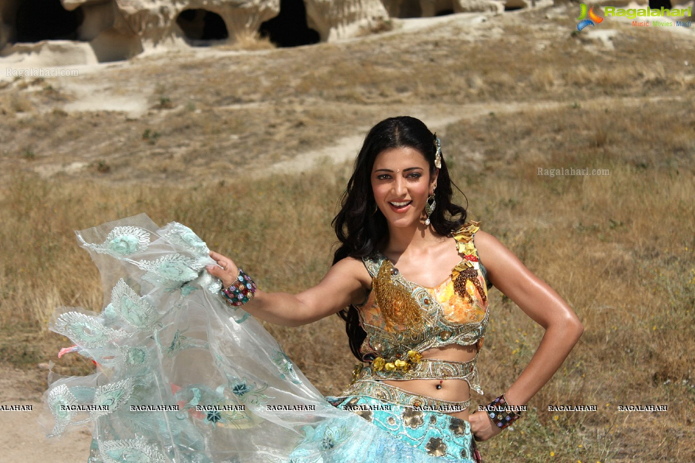 Shruthi Haasan (Posters)