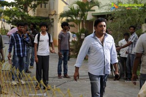 Dhoni Working Stills