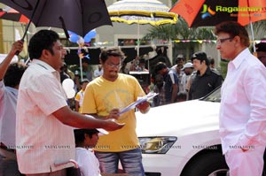 Dhoni Working Stills