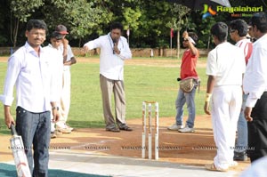 Dhoni Working Stills