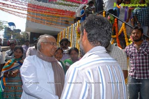 Sumanth Emo Gurram Egaravachu Muhurat Photos